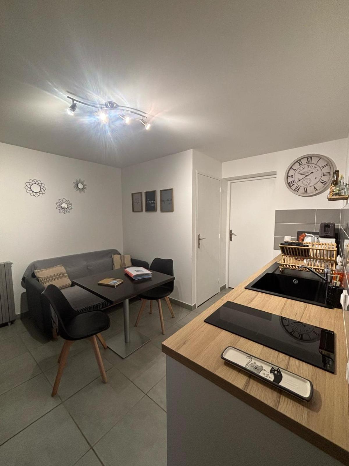 Appartement En Aveyron Aubin  Kültér fotó