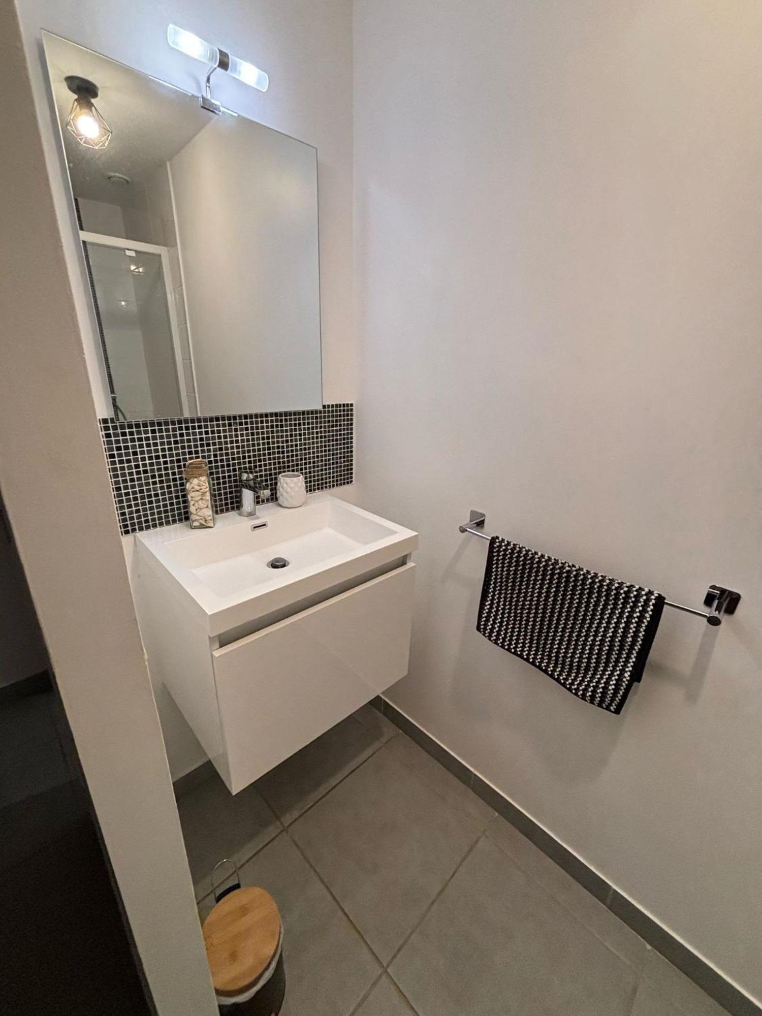 Appartement En Aveyron Aubin  Kültér fotó